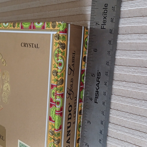 Wood Cigar Box - Macanudo Gold Label - Picture 7 of 8